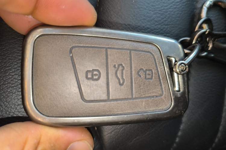 Used Volkswagen Magotan 2017 330TSI DSG Leading Model Vehicle Key