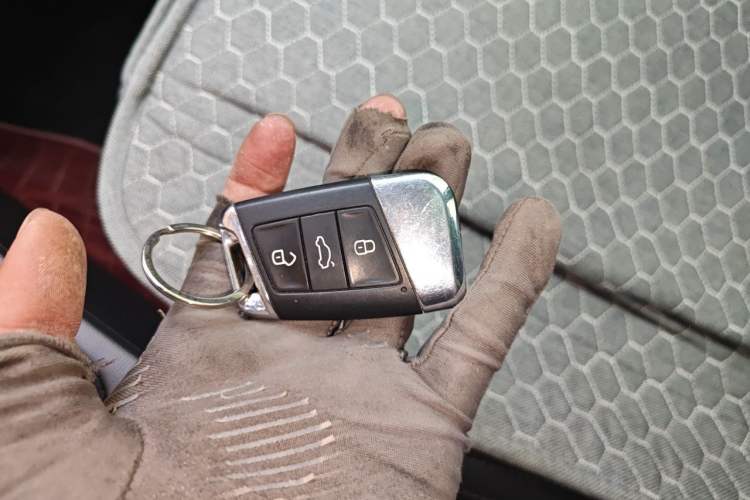Used Volkswagen Magotan 2017 330TSI DSG Leading Model Vehicle Key