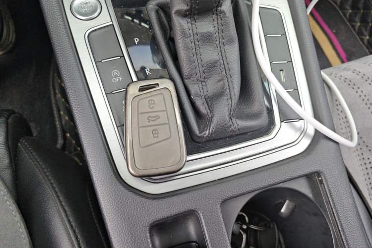 Used Volkswagen Magotan 2017 280TSI DSG Comfort Model Vehicle Key