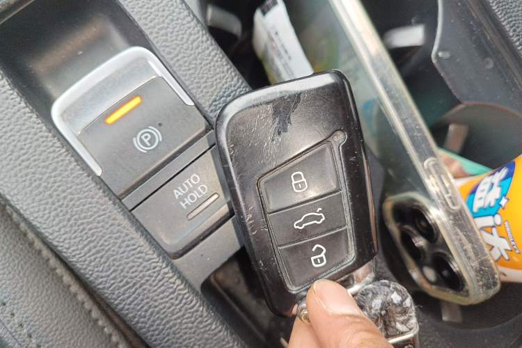 Used Volkswagen Magotan 2017 280TSI DSG Leading Edition Vehicle Key
