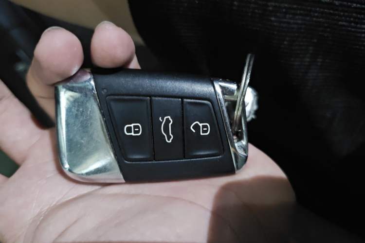 Used Volkswagen Magotan 2017 330TSI DSG Luxury Model Vehicle Key