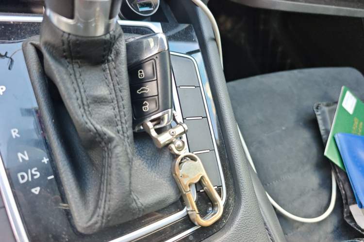 Used Volkswagen Magotan 2017 330TSI DSG Luxury Model Vehicle Key