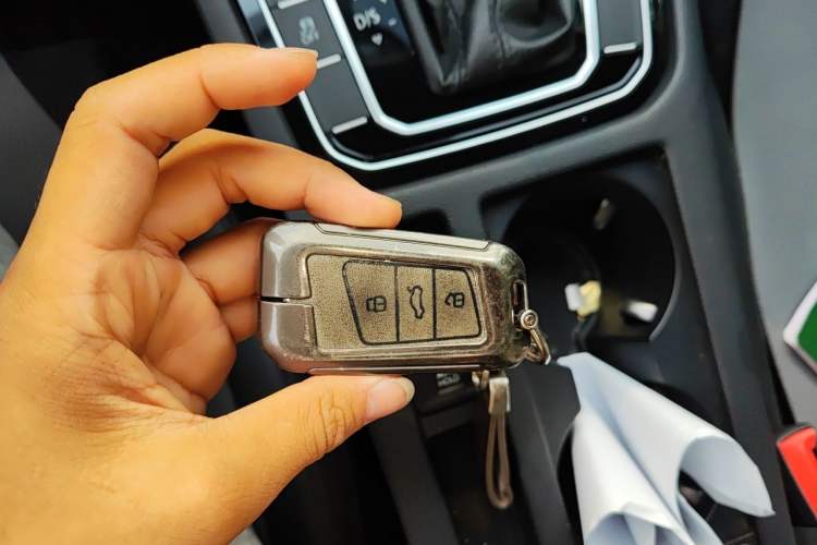 Used Volkswagen Magotan 2017 380TSI DSG Luxury Model Vehicle Key