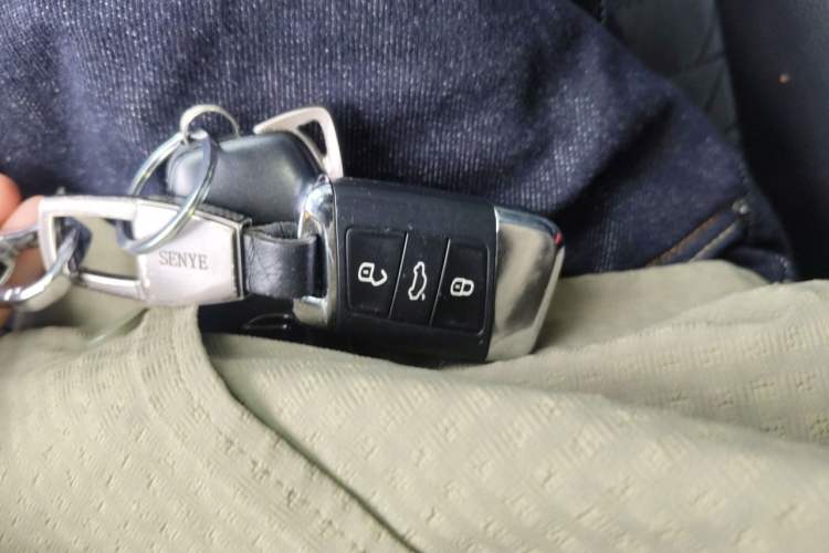 Used Volkswagen Magotan 2017 330TSI DSG Luxury Model Vehicle Key
