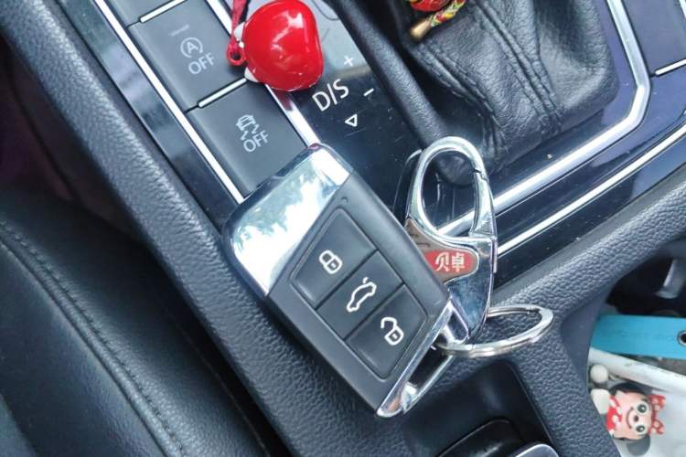Used Volkswagen Magotan 2017 330TSI DSG Luxury Model Vehicle Key