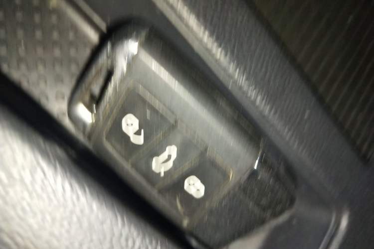 Used Volkswagen Magotan 2017 330TSI DSG Luxury Model Vehicle Key