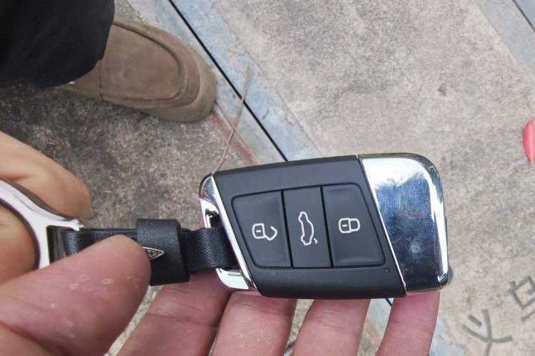 Used Volkswagen Magotan 2017 330TSI DSG Leading Model Vehicle Key