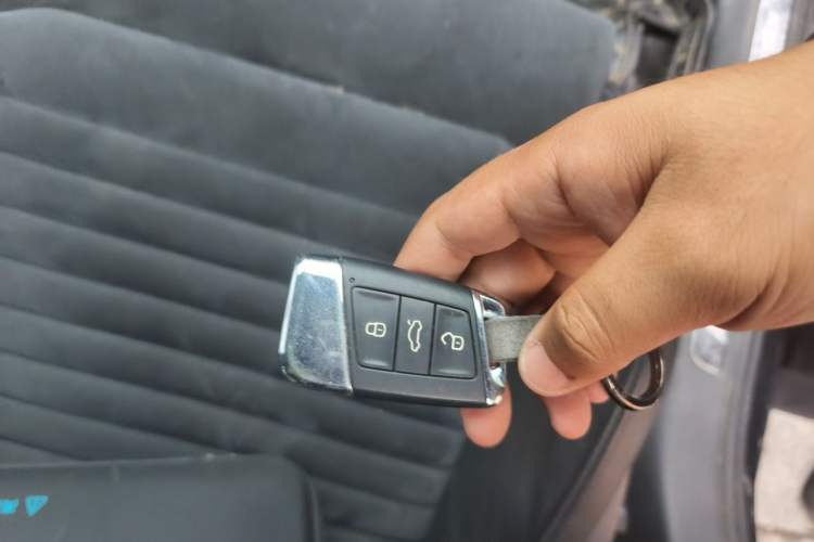 Used Volkswagen Magotan 2017 330TSI DSG Luxury Model Vehicle Key
