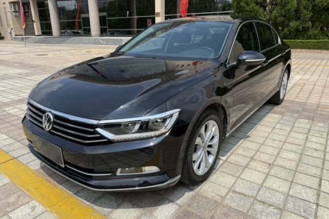Used Volkswagen Magotan 2017 330TSI DSG Luxury Model