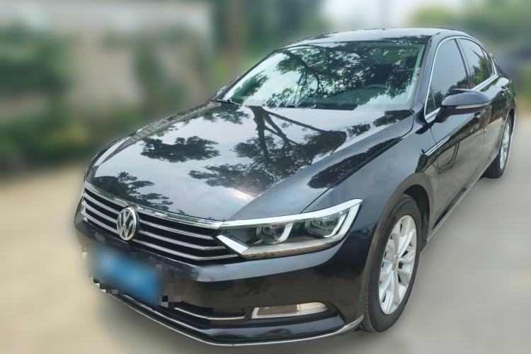 Volkswagen Magotan 2017 330TSI DSG Luxury Model с пробегом Guazi used car, China used car export, Used car for sale, Used cars, Cheapest cars for sale