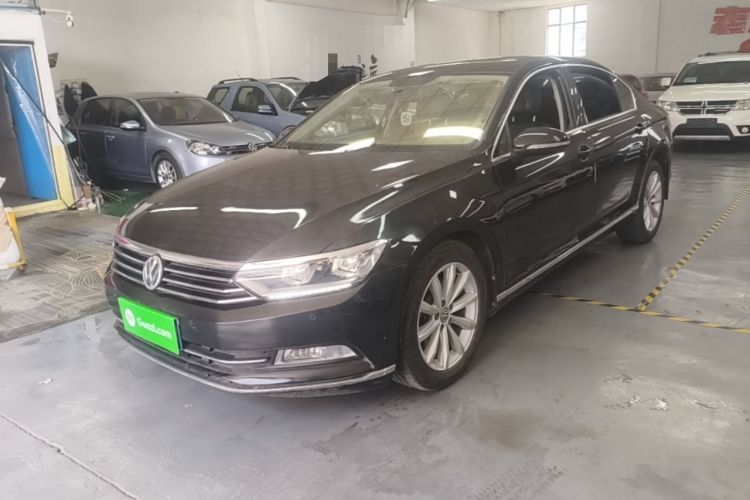 Used Volkswagen Magotan 2017 330TSI DSG Leading Model Guazi used car, China used car export, Used car for sale, Used cars, Cheapest cars for sale