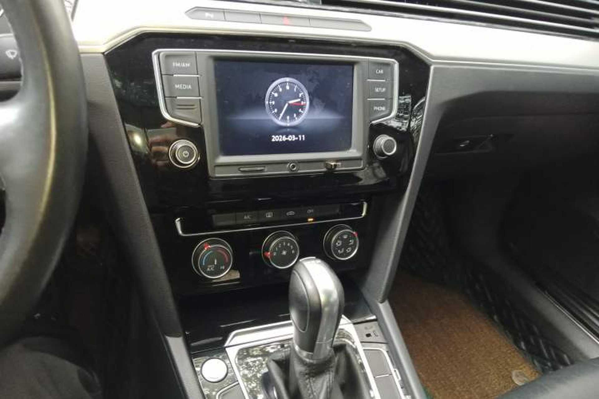 Used Volkswagen Magotan 2017 330TSI DSG Leading Model Audio And AC Panel