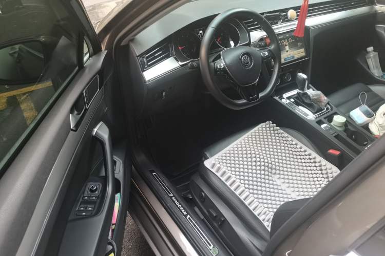 Used Volkswagen Magotan 2017 330TSI DSG Luxury Model Driver Seat