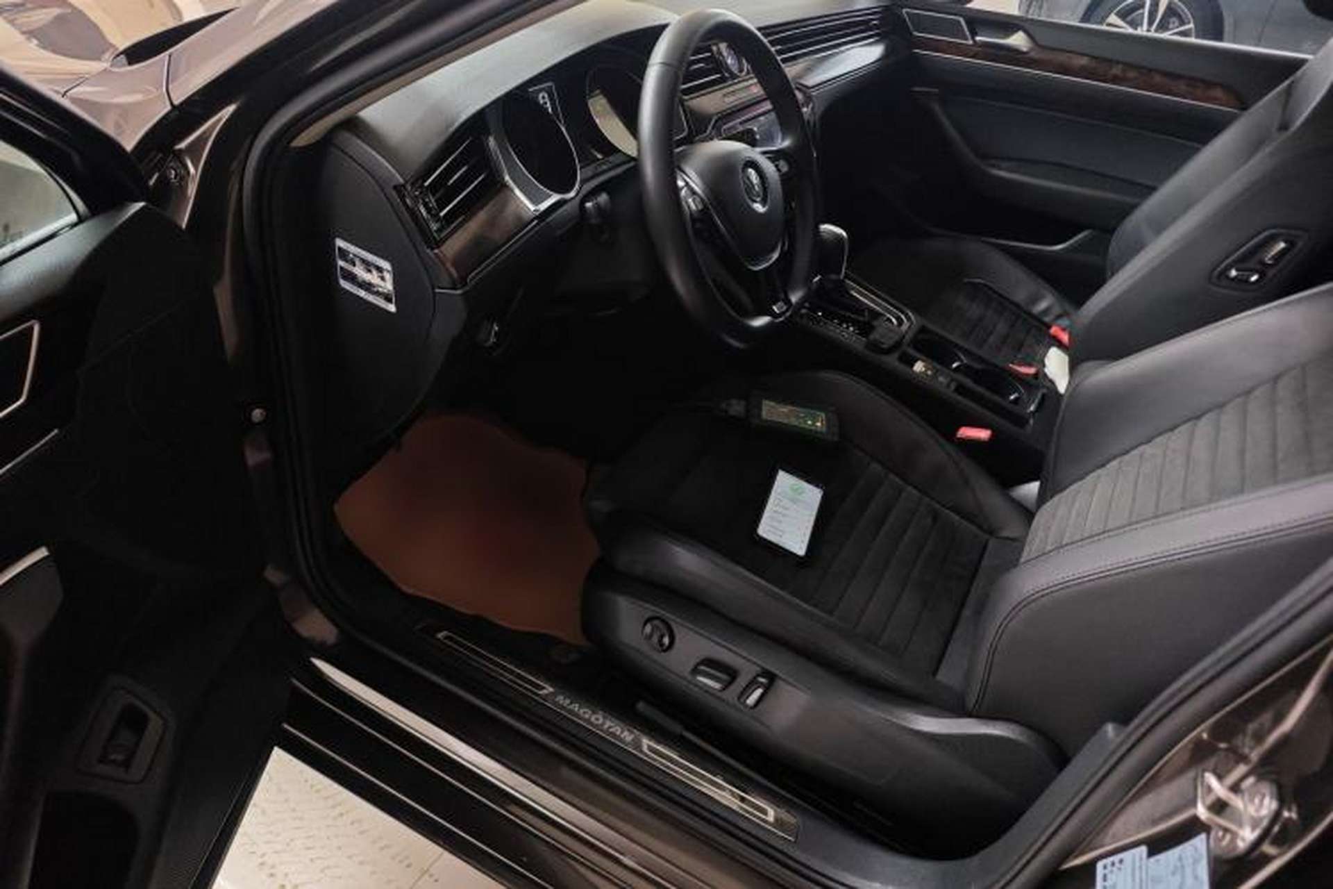 Used Volkswagen Magotan 2017 330TSI DSG Luxury Model Driver Seat