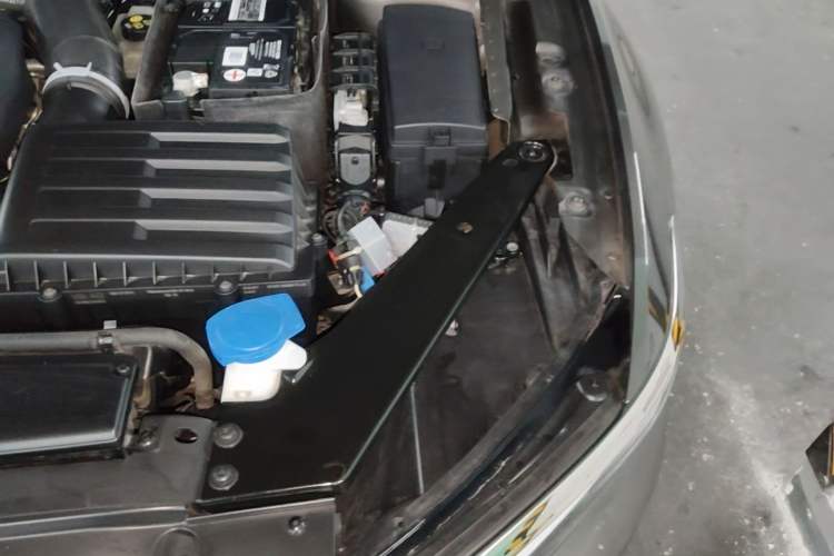 Used Volkswagen Magotan 2017 330TSI DSG Leading Model Engine Bay Left
