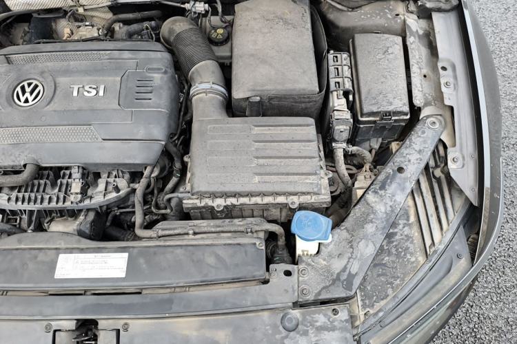 Used Volkswagen Magotan 2017 380TSI DSG Luxury Model Engine Bay Left