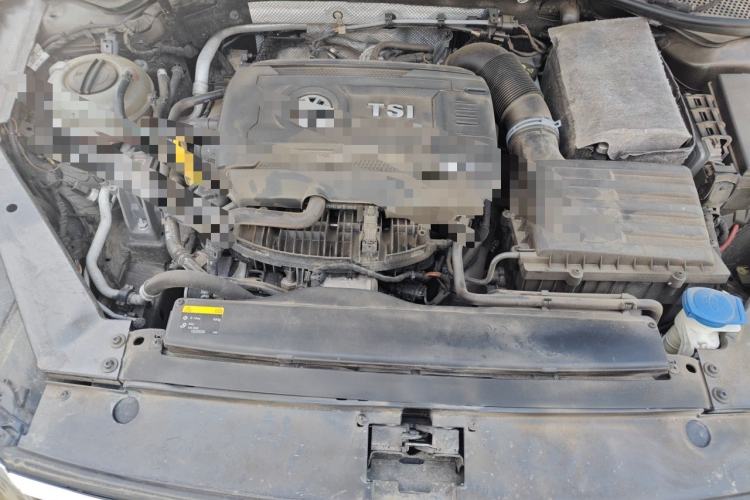 Used Volkswagen Magotan 2017 330TSI DSG Leading Model Engine Bay