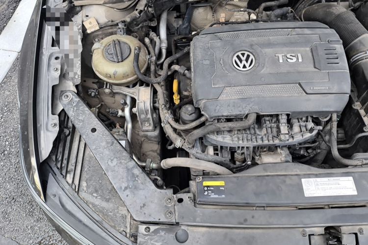 Used Volkswagen Magotan 2017 380TSI DSG Luxury Model Engine Bay Right