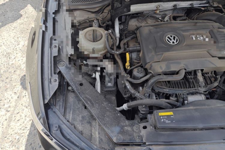 Used Volkswagen Magotan 2017 330TSI DSG Leading Model Engine Bay Right