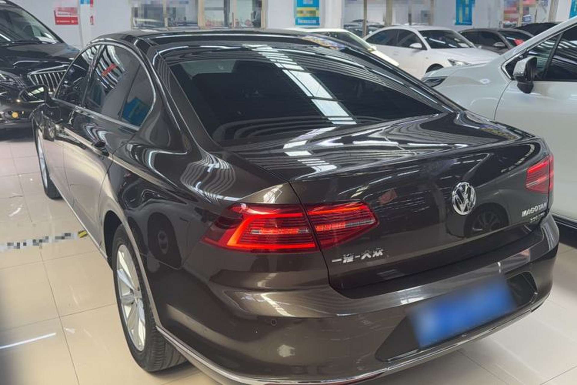 Used Volkswagen Magotan 2017 330TSI DSG Leading Model Exterior 5