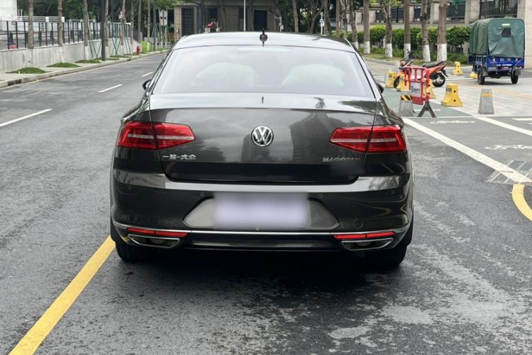 Used Volkswagen Magotan 2017 380TSI DSG Luxury Model Exterior 5