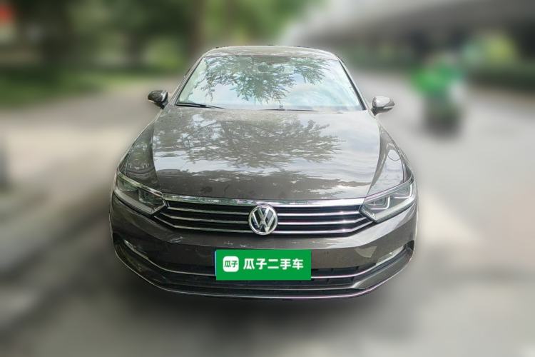 Used Volkswagen Magotan 2017 330TSI DSG Luxury Model Front