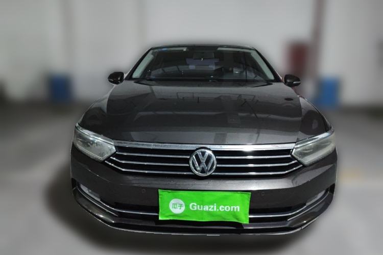 Used Volkswagen Magotan 2017 330TSI DSG Leading Model Front