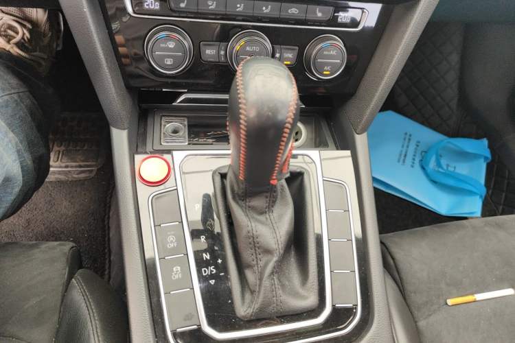 Used Volkswagen Magotan 2017 330TSI DSG Luxury Model Gear Lever