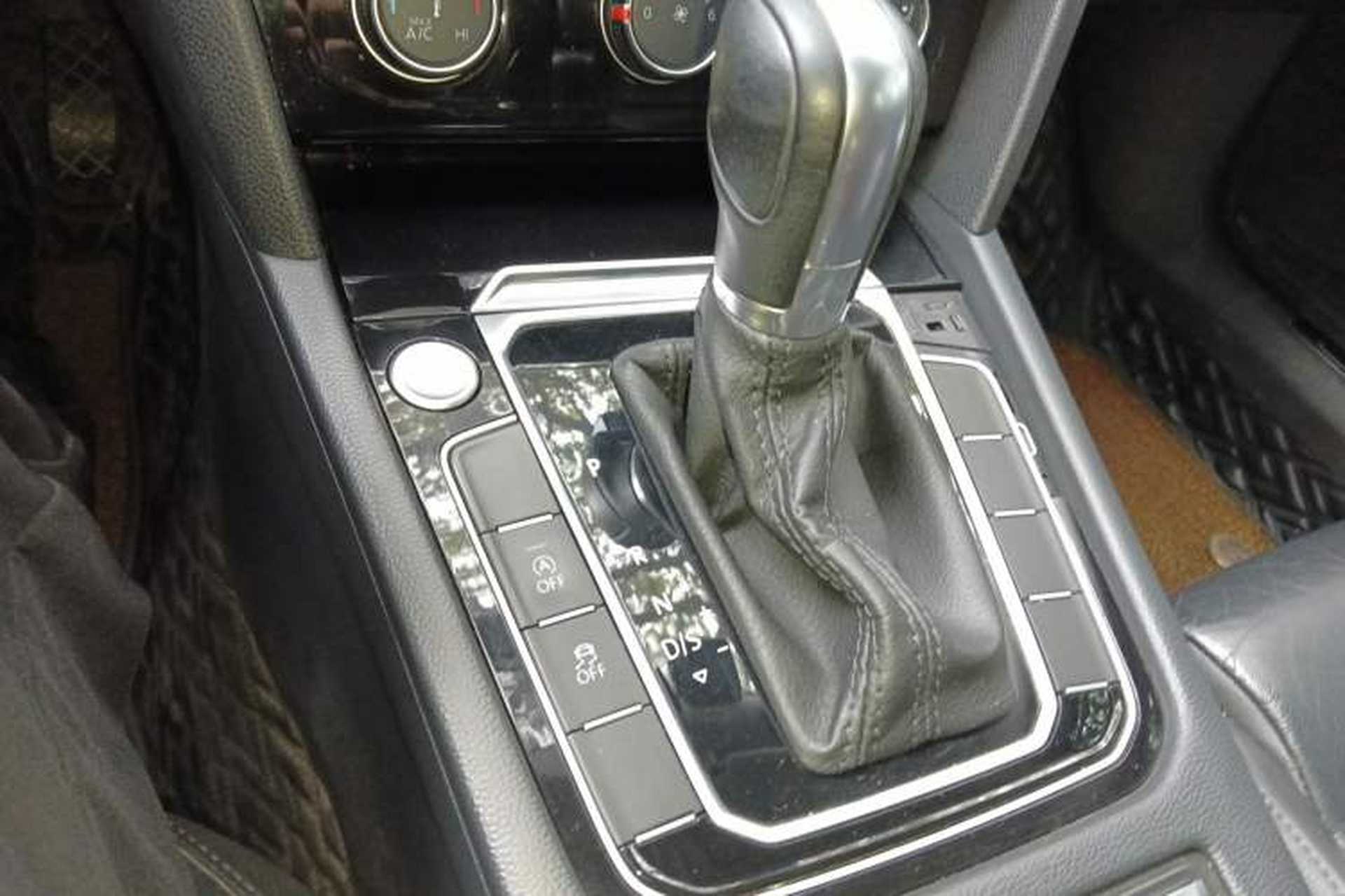 Used Volkswagen Magotan 2017 330TSI DSG Leading Model Gear Lever