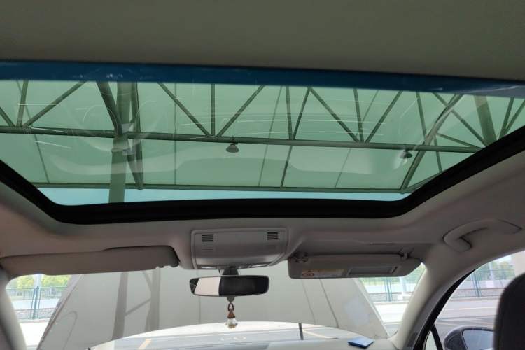 Used Volkswagen Magotan 2017 330TSI DSG Luxury Model Headliner