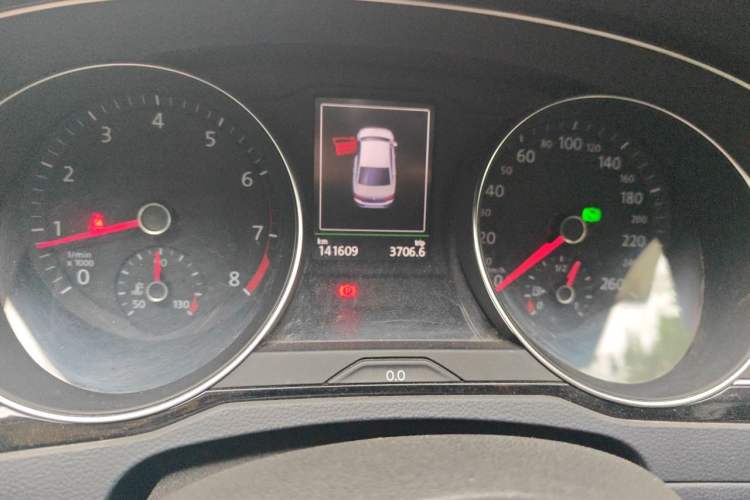 Used Volkswagen Magotan 2017 330TSI DSG Luxury Model Instrument Cluster