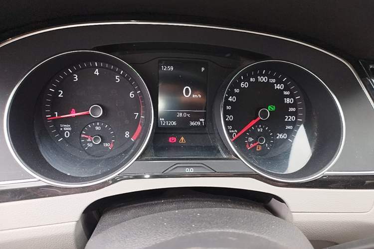 Used Volkswagen Magotan 2017 330TSI DSG Luxury Model Instrument Cluster