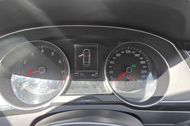 Used Volkswagen Magotan 2017 330TSI DSG Leading Model Instrument Cluster