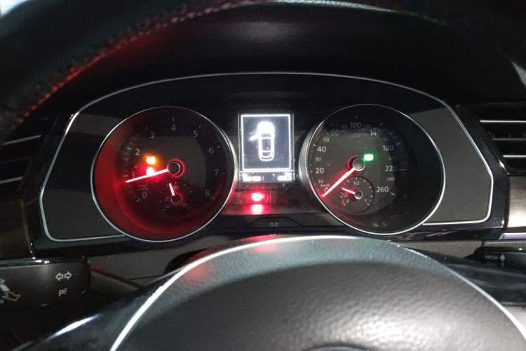 Used Volkswagen Magotan 2017 330TSI DSG Leading Model Instrument Cluster