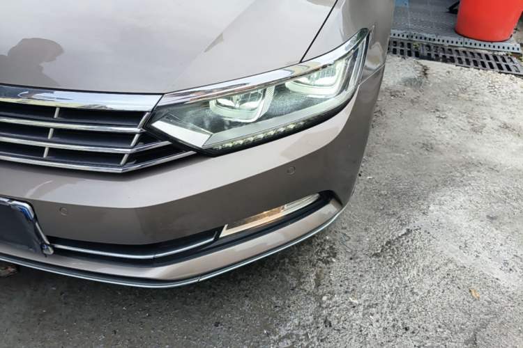 Used Volkswagen Magotan 2017 330TSI DSG Luxury Model Left Front Headlight