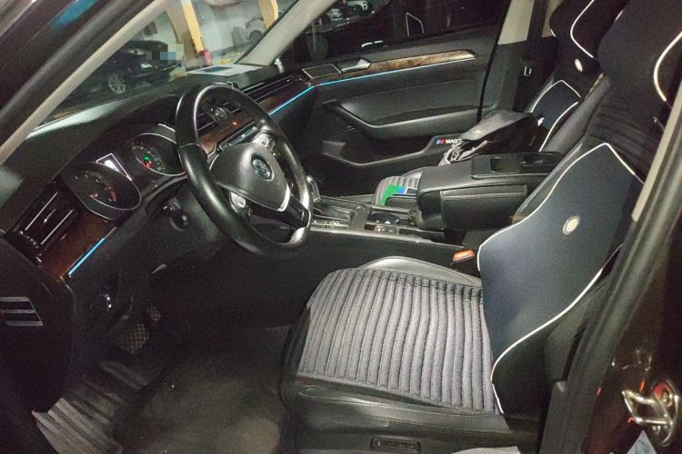 Used Volkswagen Magotan 2017 330TSI DSG Luxury Model Left Front Seat