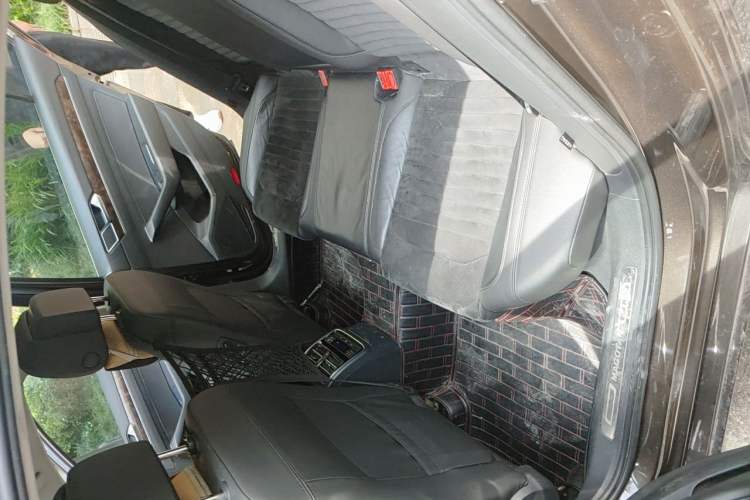 Used Volkswagen Magotan 2017 330TSI DSG Luxury Model Left Rear Seat