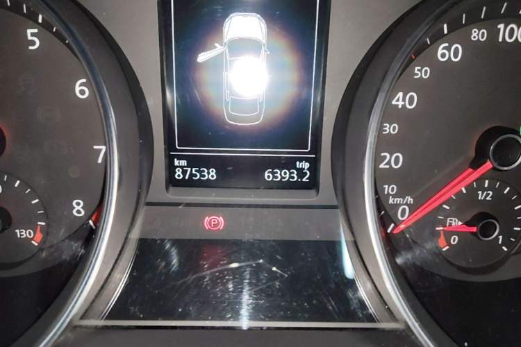 Used Volkswagen Magotan 2017 330TSI DSG Leading Model Odometer Close Up
