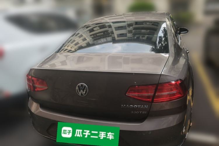 Used Volkswagen Magotan 2017 330TSI DSG Luxury Model Rear