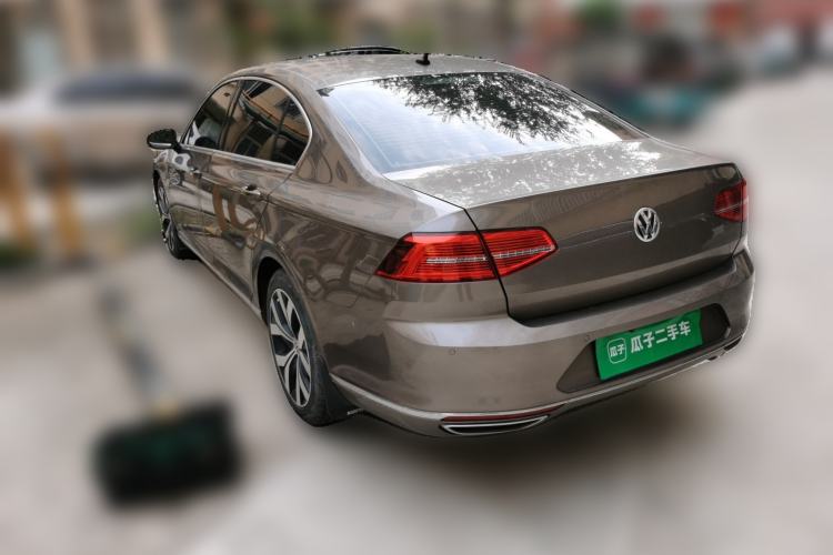 Used Volkswagen Magotan 2017 330TSI DSG Luxury Model Rear Left 45 Deg