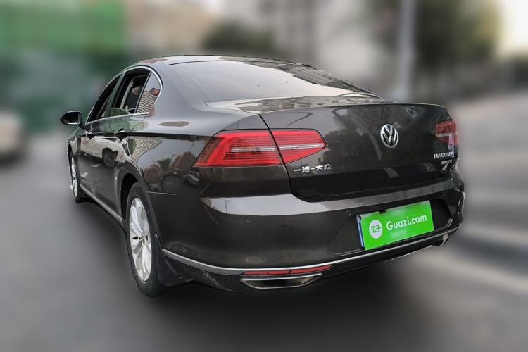 Used Volkswagen Magotan 2017 380TSI DSG Luxury Model Rear Left 45 Deg