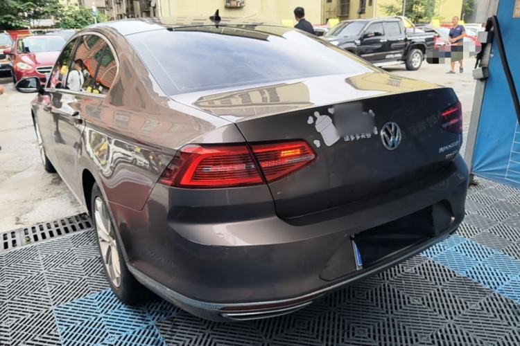 Used Volkswagen Magotan 2017 330TSI DSG Luxury Model Rear Left 45 Deg