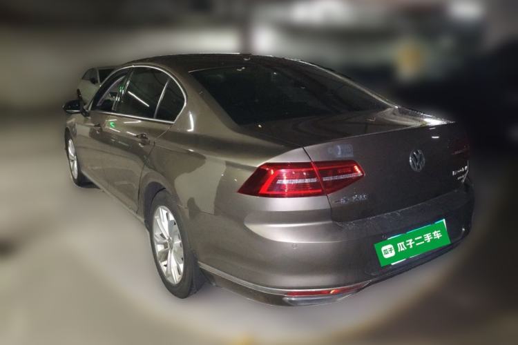 Used Volkswagen Magotan 2017 330TSI DSG Luxury Model Rear Left 45 Deg