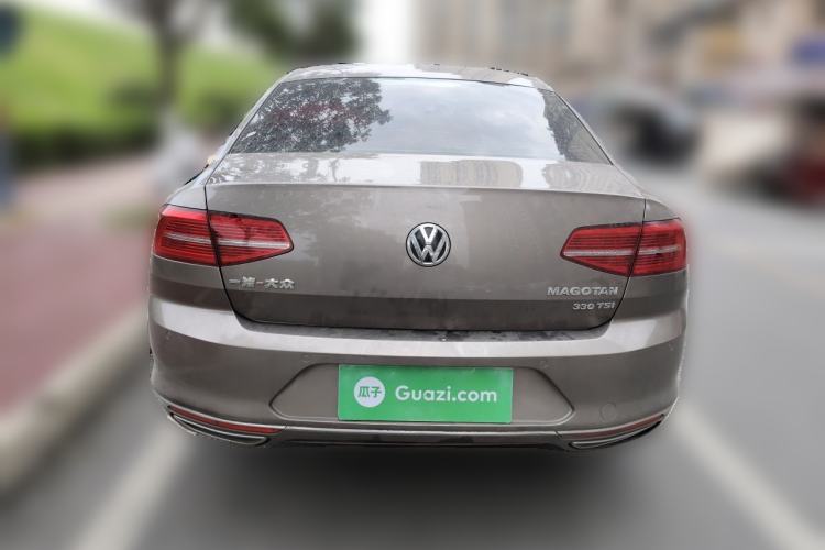 Used Volkswagen Magotan 2017 330TSI DSG Luxury Model Rear
