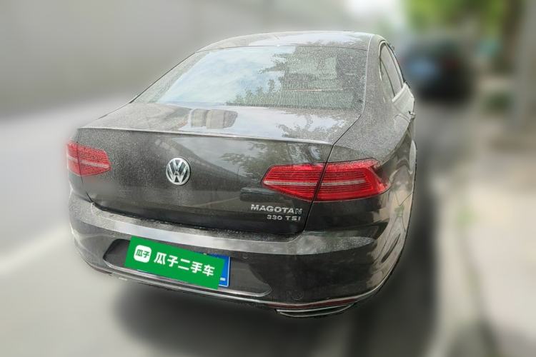 Used Volkswagen Magotan 2017 330TSI DSG Luxury Model Rear Right 45 Deg