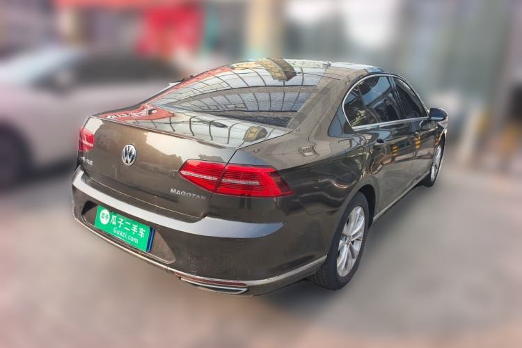 Used Volkswagen Magotan 2017 330TSI DSG Luxury Model Rear Right 45 Deg