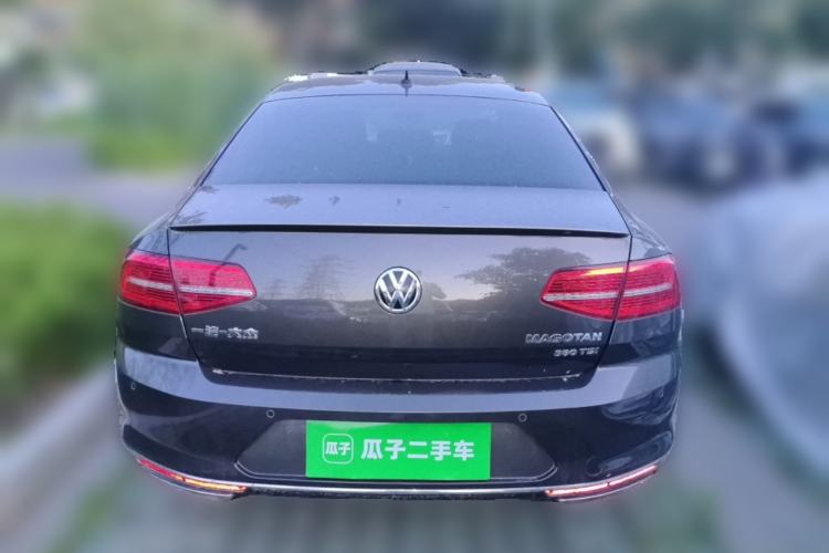 Used Volkswagen Magotan 2017 380TSI DSG Prestige Edition Rear