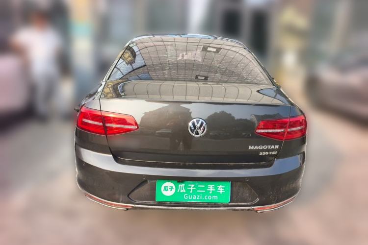 Used Volkswagen Magotan 2017 330TSI DSG Luxury Model Rear