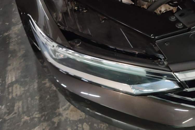 Used Volkswagen Magotan 2017 330TSI DSG Leading Model Right Front Headlight