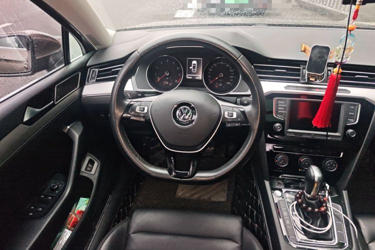 Used Volkswagen Magotan 2017 330TSI DSG Leading Model Steering Wheel